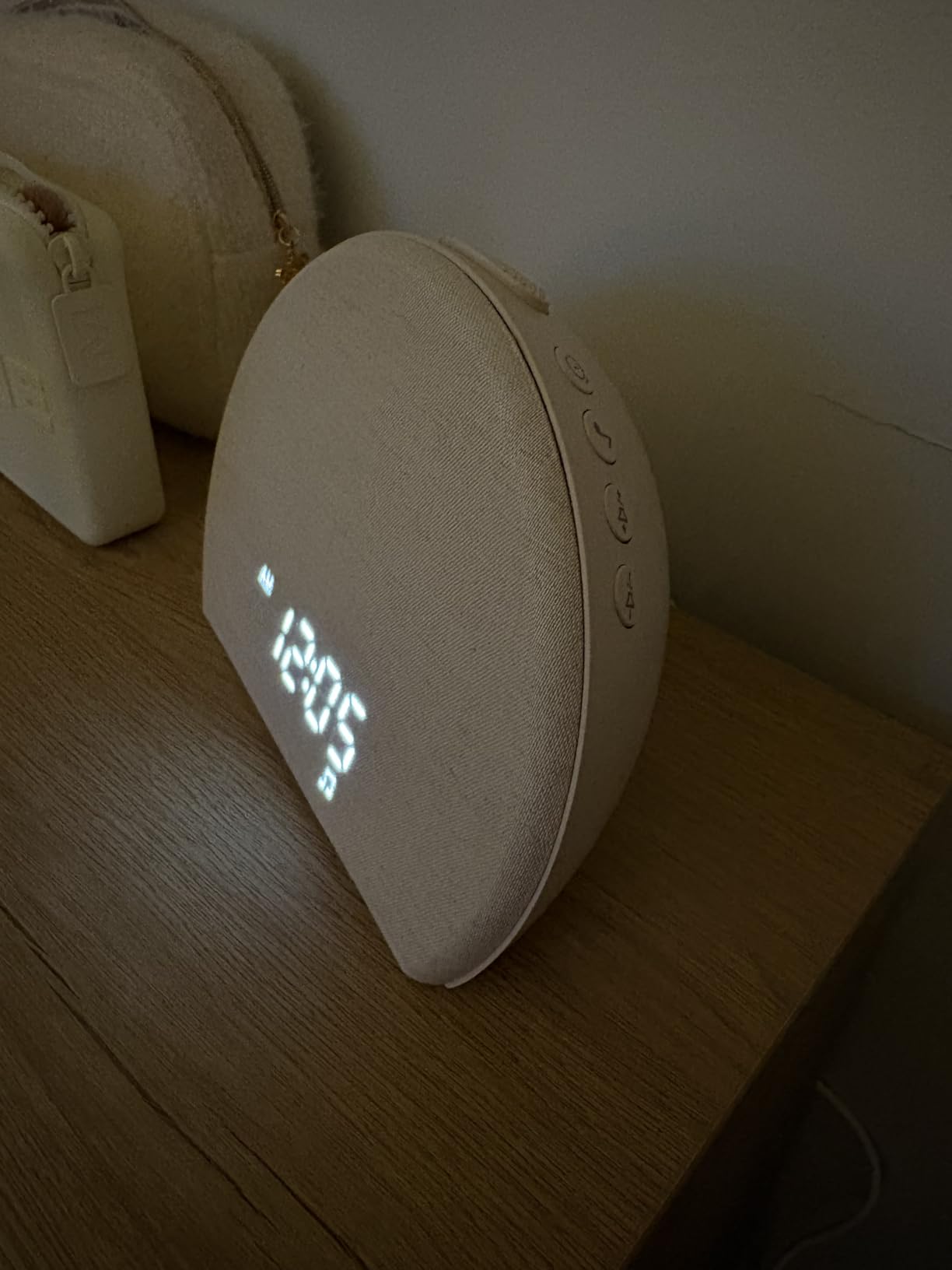 White Noise Sound Machine Sunrise Alarm Clock - 30 Non-Looping Soothing Sleep Sounds with LoFi and Healing Music| 10-Color Ambient Light & Sunlamp | No App Screen Free Sleep for Baby Adults Kids customer photo 1