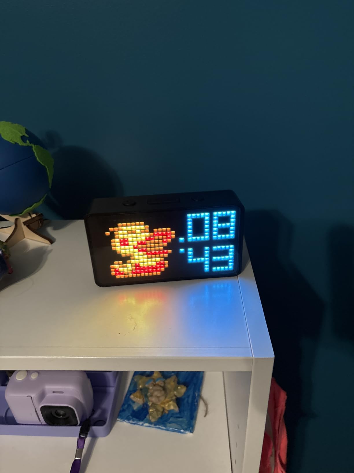 Smart Pixel Clock, LED Display Alarm Clock, Application Control, Custom Text and Emoticon Materials, Multi-Functional use, Suitable for Living Room, Bedroom, Sports Timing, Countdown customer photo 1
