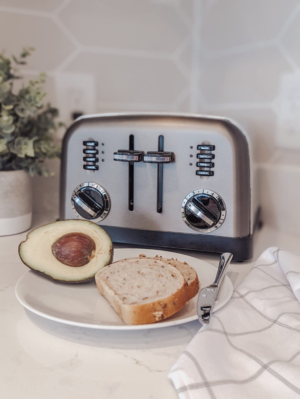 Cuisinart Toaster, Extra-Wide Slots, Stainless Steel, 4-Slice customer photo 2