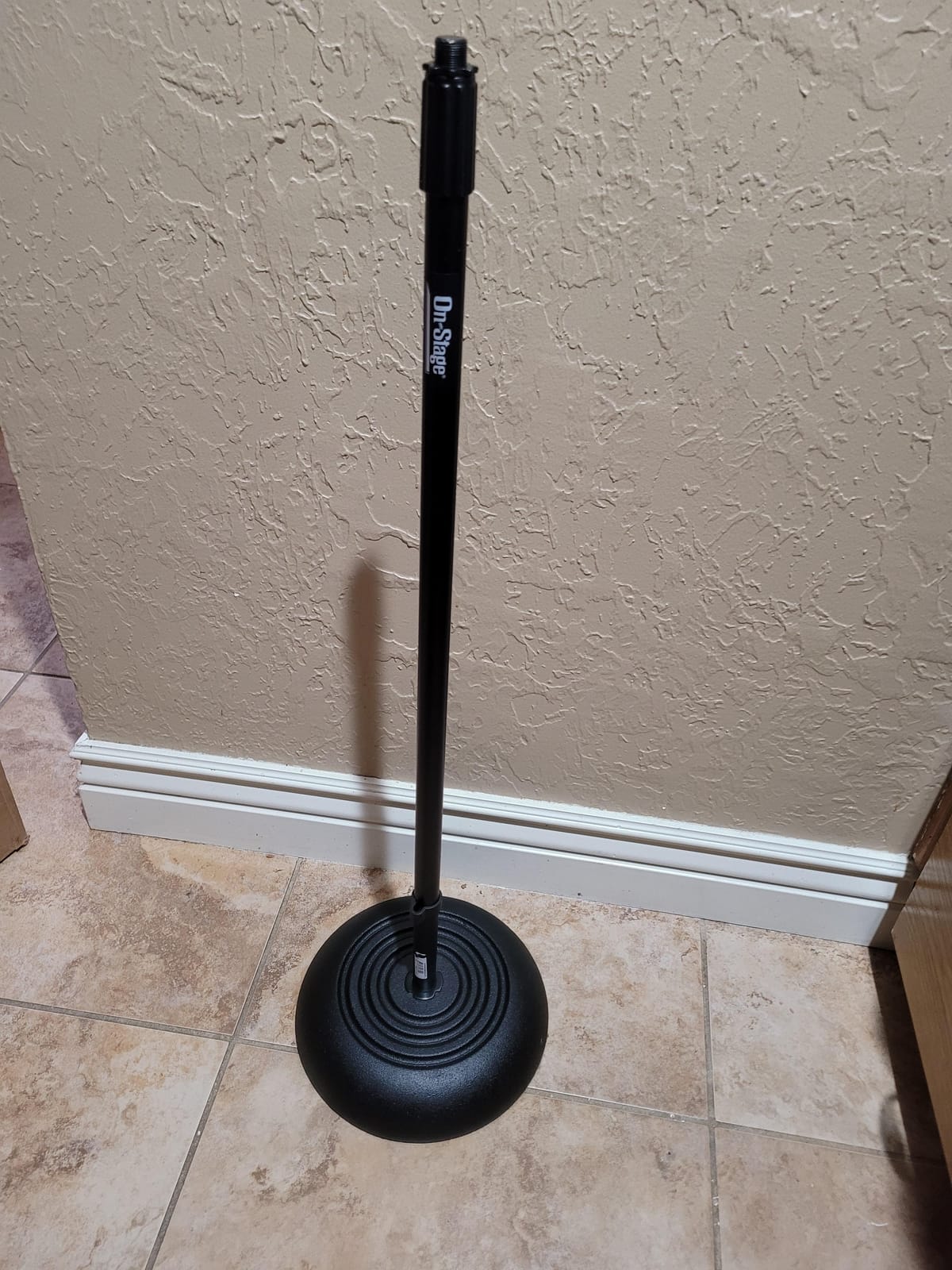 On-Stage MS7201B Round-Base Mic Stand (Supports Dynamic and Condenser Microphones, Height Adjustable 33
