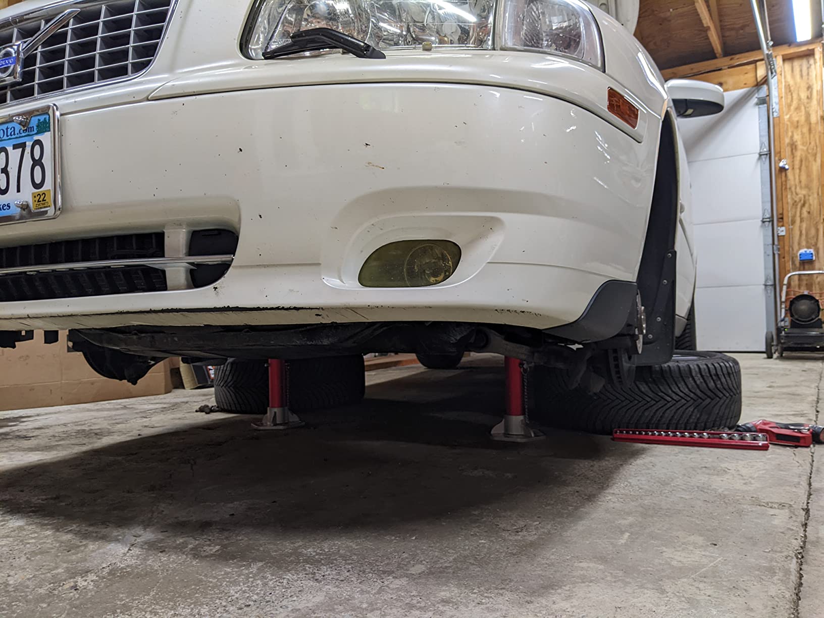 BIG RED T43004 Torin Aluminum Jack Stands with Locking Support Pins: 3 Ton (6,000 lb) Capacity, Red/Silver, 1 Pair customer photo 2