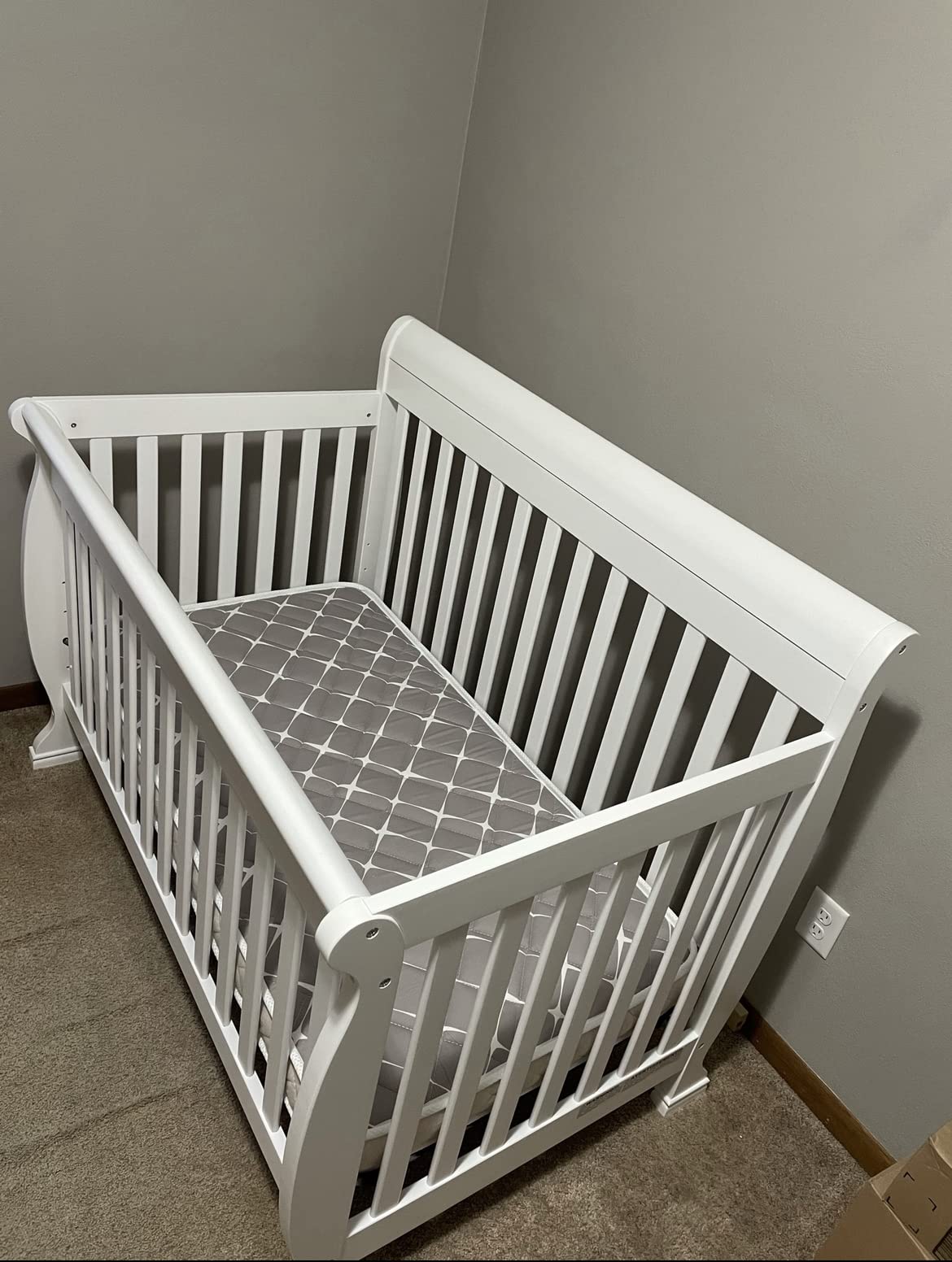 DaVinci Kalani 4-in-1 Convertible Crib in White, Greenguard Gold Certified customer photo 2