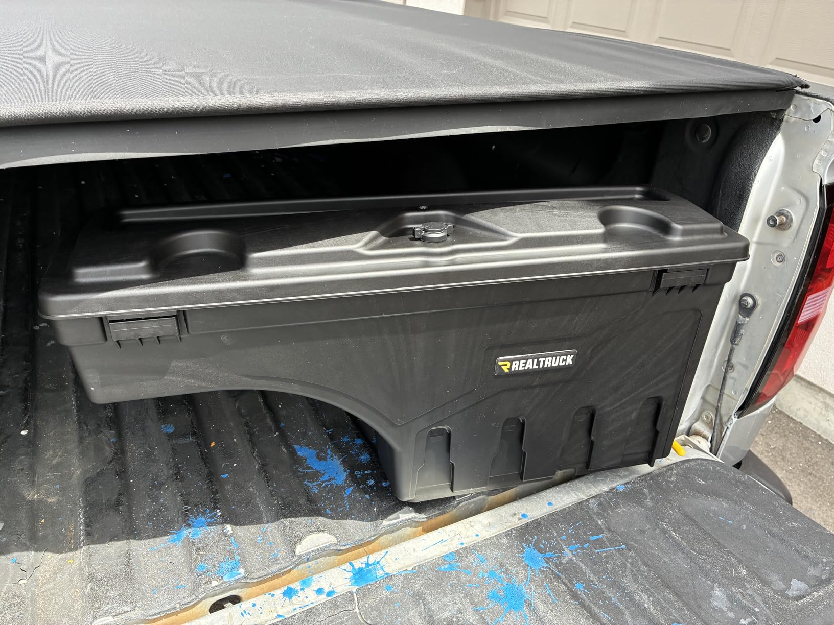 RealTruck UnderCover SwingCase Truck Bed Storage Box | SC100D | Fits 2007 - 2019 Chevy/GMC Silverado/Sierra 2500/3500HD Drivers Side customer photo 1