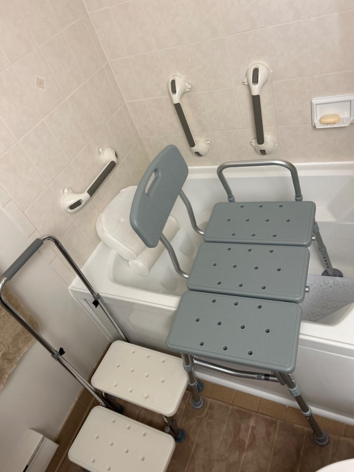 Drive Medical Tub Transfer Bench for Bathtub, Height Adjustable customer photo 2