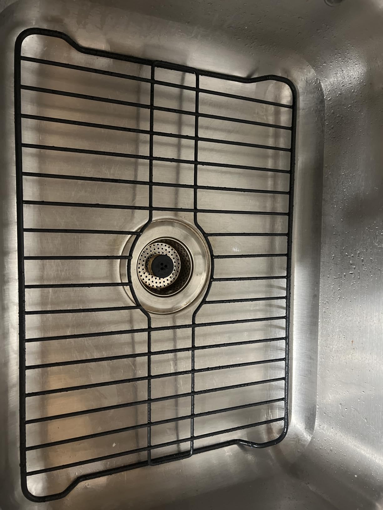 Better Houseware Small White Sink Protector for Kitchen Sink, Metal Grid Mat Fits Compact Single-Bowl Sinks, 12x10.25 in customer photo 1