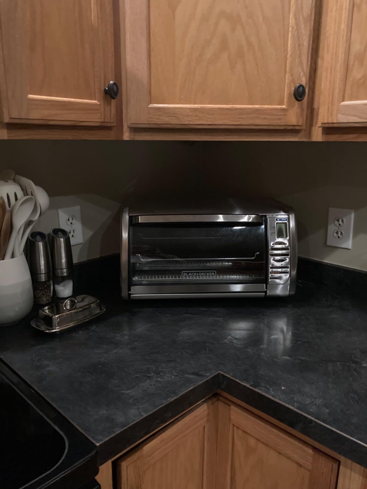 Black+Decker Countertop Convection Toaster Oven, 8 One-touch Cooking Functions, Stainless Steel customer photo 2