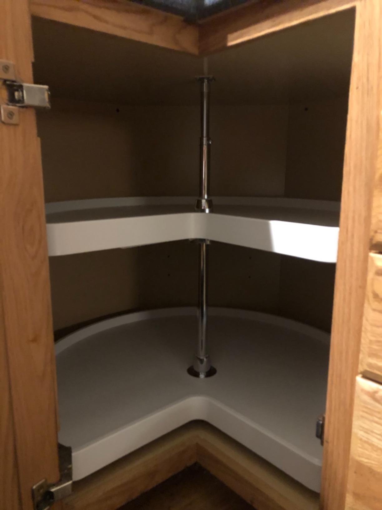 Rev-A-Shelf 32