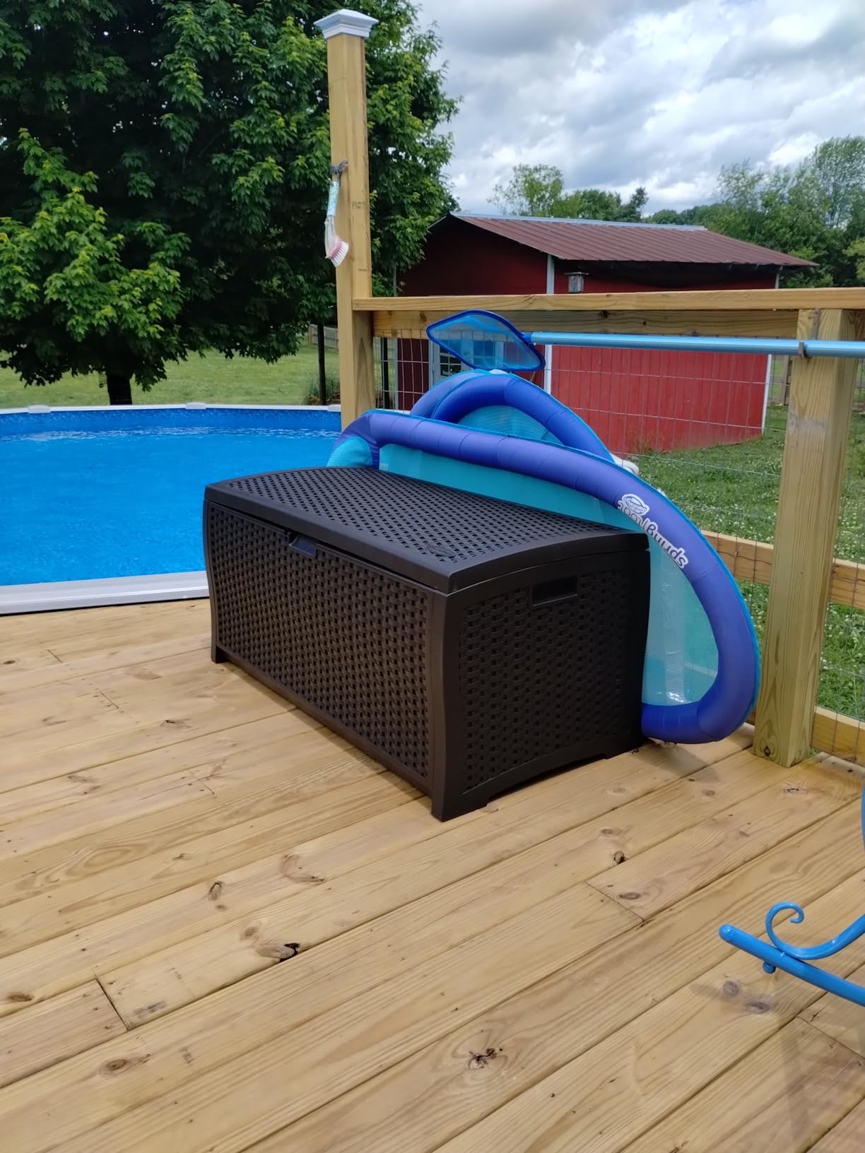 Suncast Outdoor Storage Box - 73 Gallon Mocha Brown Deck Box for Patio, weather-resistant Outdoor Storage Bench, Resin Wicker Style, Heavy-Duty, Lockable Lid for Cushions, Shoes, Pool & Garden Gear customer photo 2