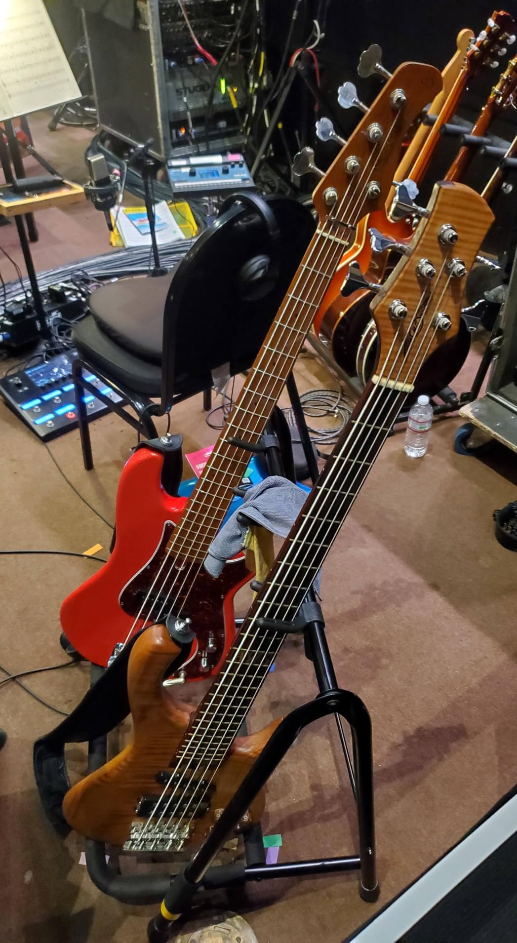 Hercules Stands GS525B 5 Space Guitar Rack customer photo 1