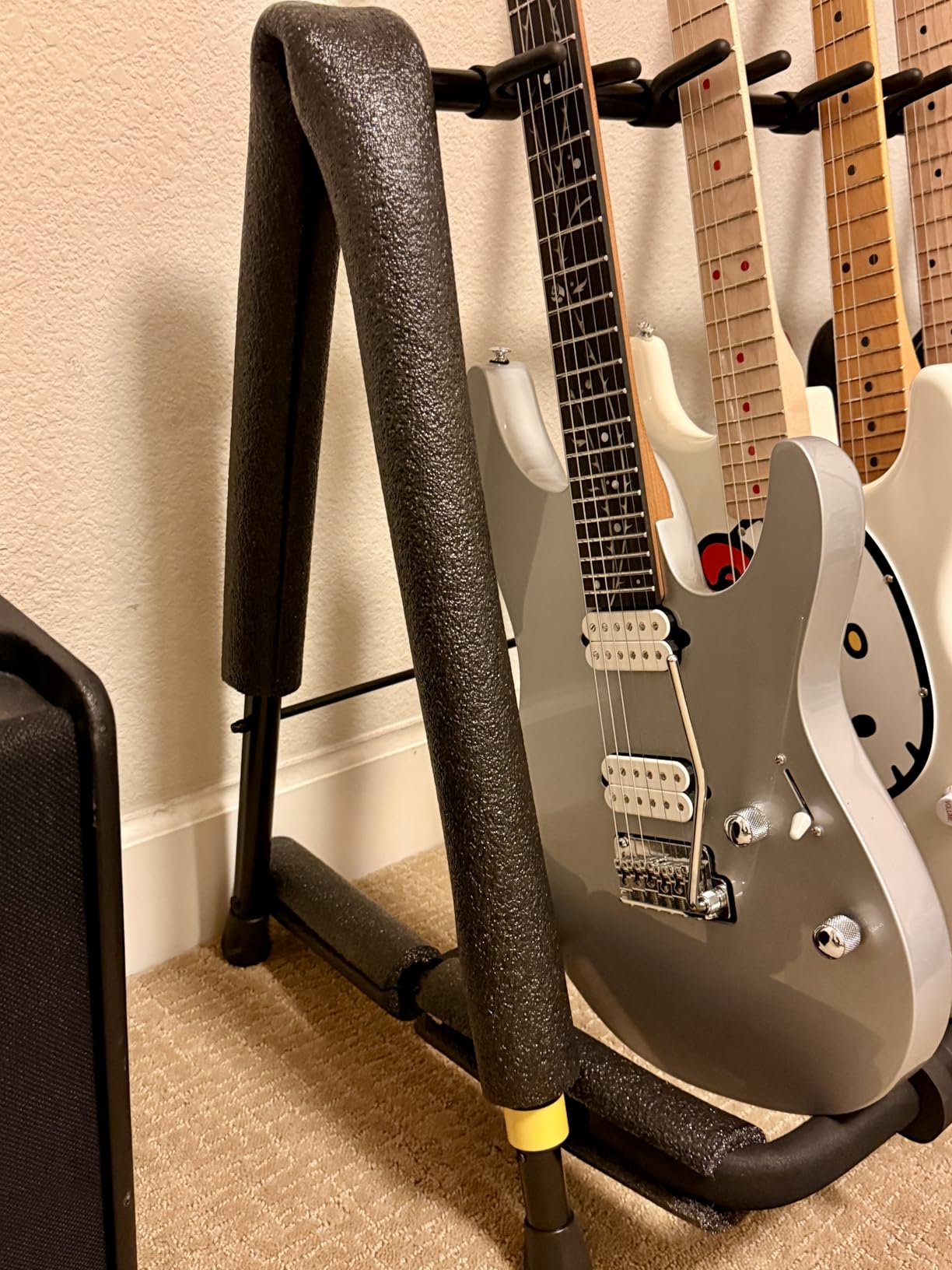 Hercules Stands GS525B 5 Space Guitar Rack customer photo 2