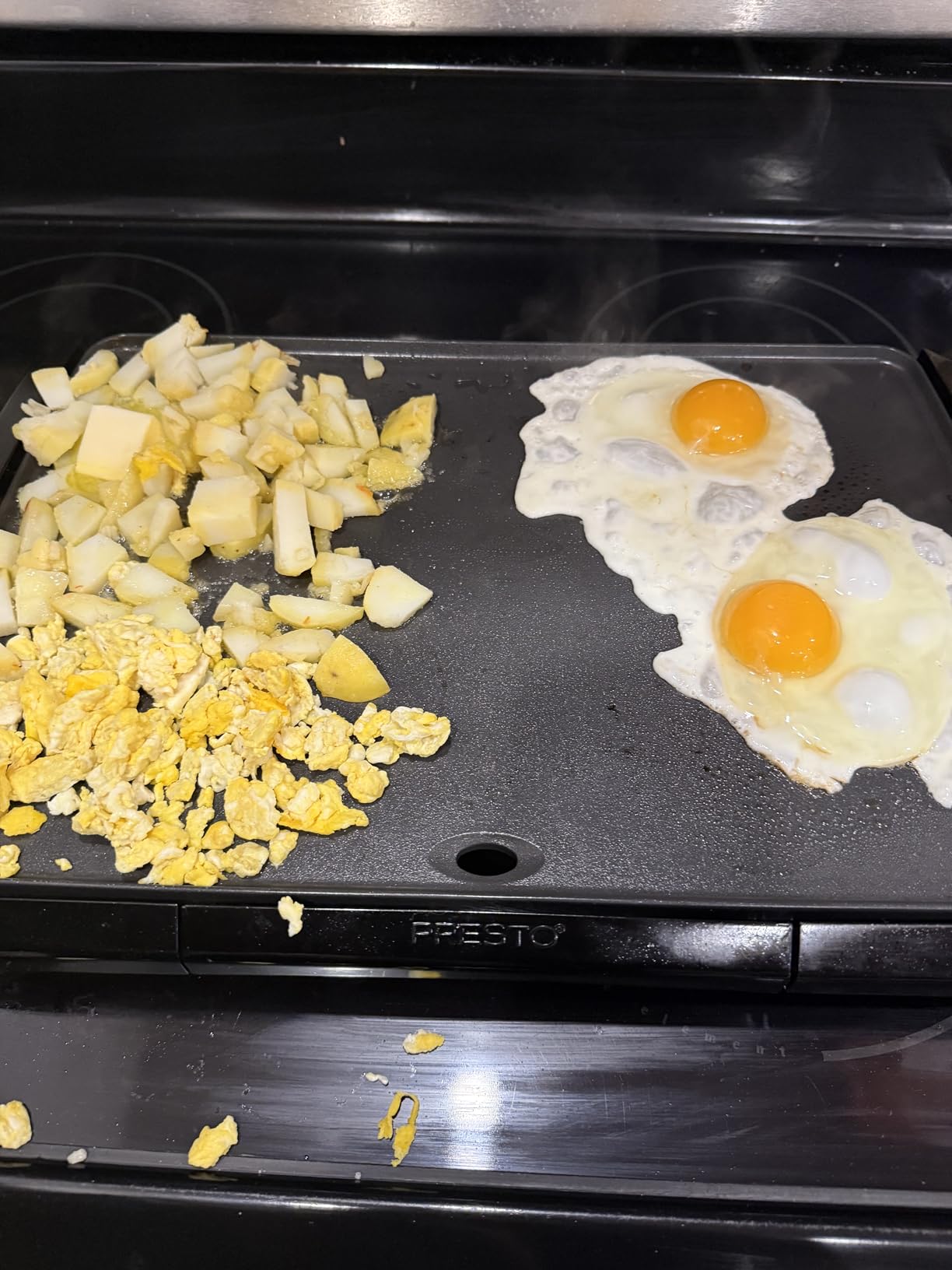 Presto 07047 16-Inch Cool Touch Electric Griddle customer photo 1