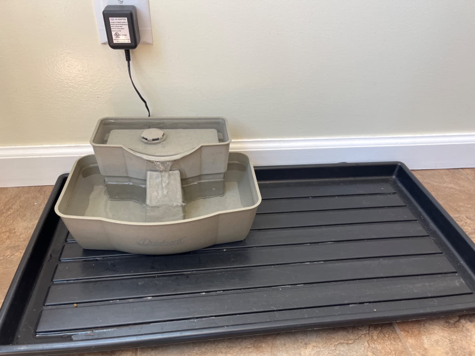PetSafe Drinkwell Multi-Tier Pet Fountain, Cats & Dogs, Large customer photo 1