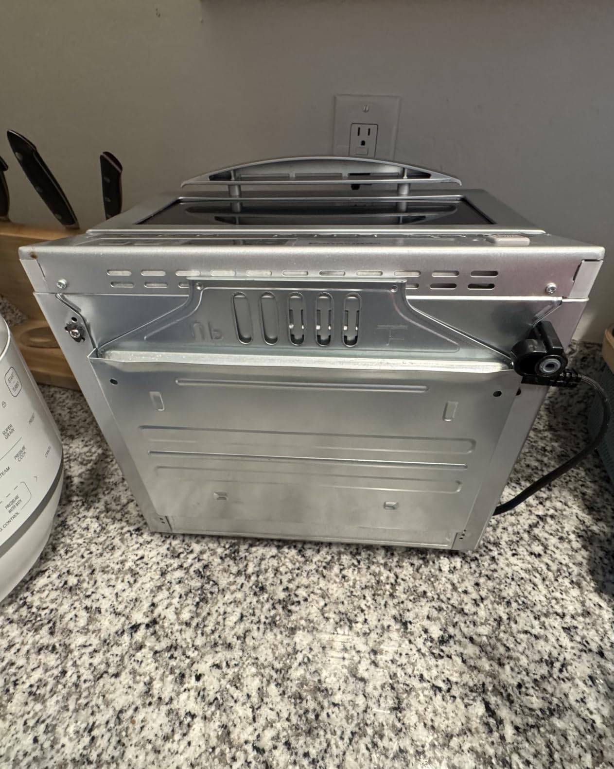 Panasonic FlashXpress Toaster Oven Countertop, 4-Slice Small Toaster Oven Compact Size with Double Infrared Heating, 6 Auto Cook Options and Precise Temperature Control, 1300W - NB-G110P (Silver) customer photo 2