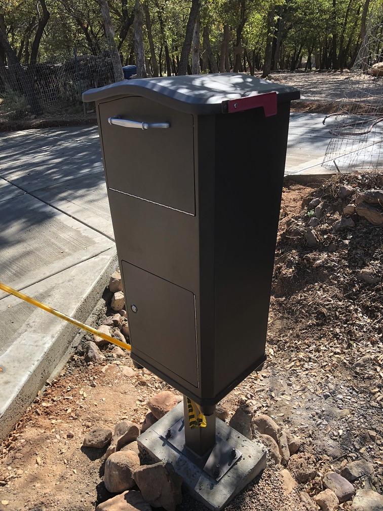 Architectural Mailboxes 6900B Elephantrunk Parcel Drop Box Black customer photo 1