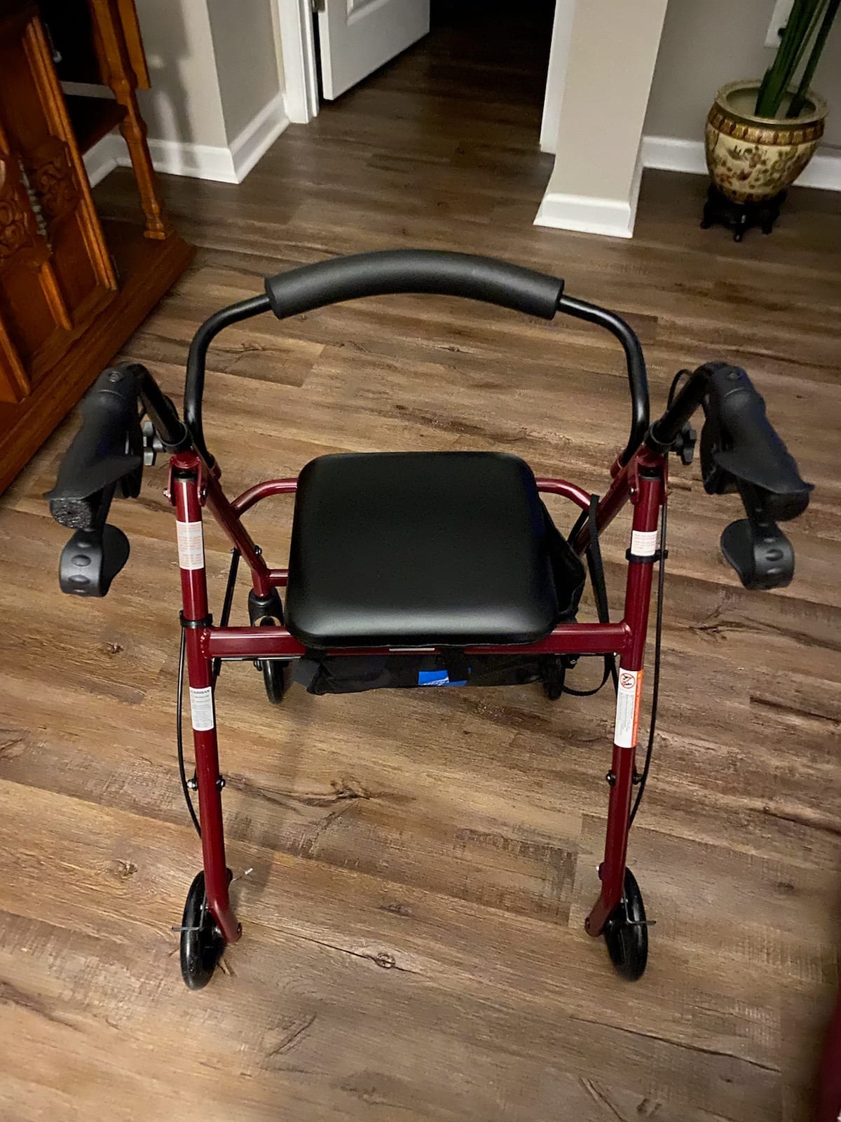 Medline Aluminum Rollator Walker with Seat, Purple, 250 lb. Weight Capacity, Lightweight, 6” Wheels, Foldable, Adjustable Handles, Rolling Walker for Seniors customer photo 2
