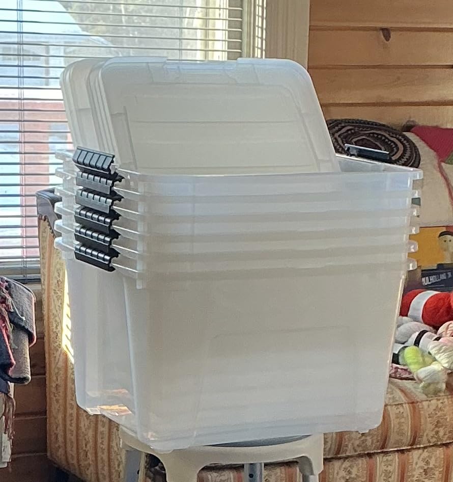 IRIS USA 6-Pack 13 Quart Storage Bins with Lids, Clear customer photo 2