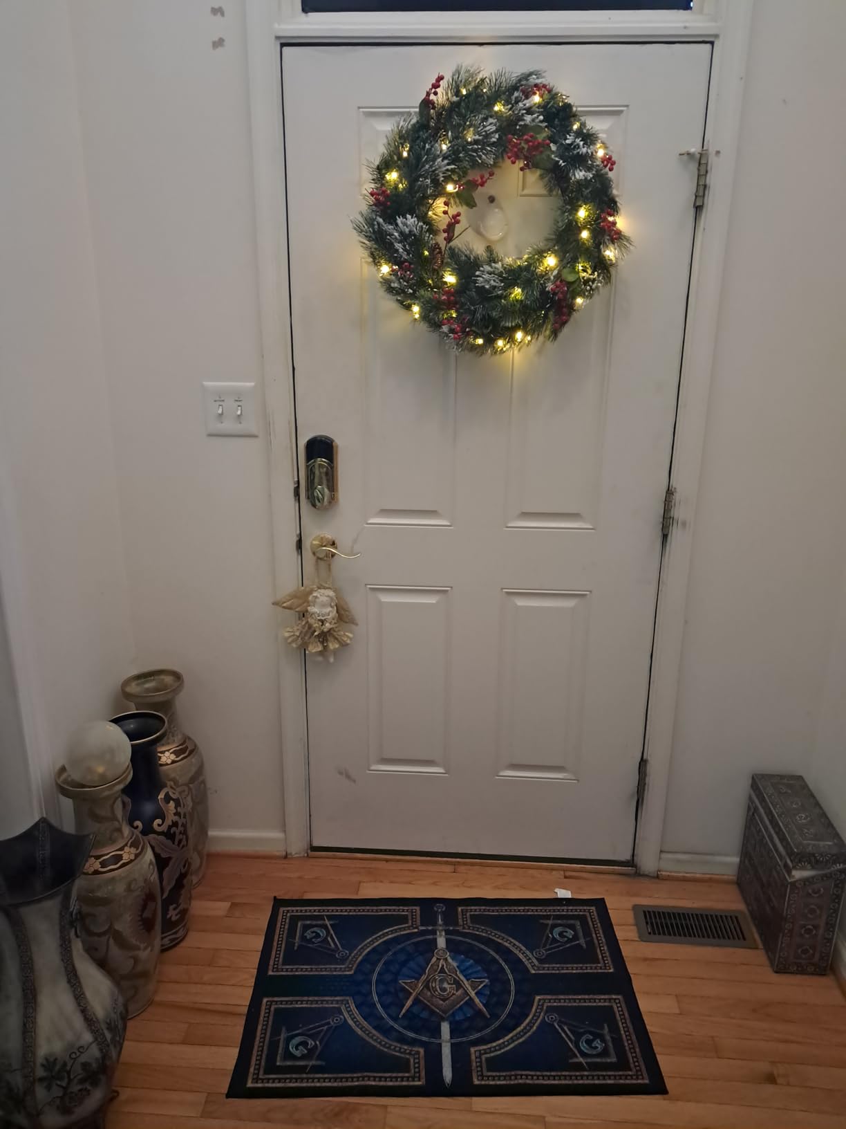 National Tree Company 24in Pre-Lit Wintry Pine Flocked Christmas Wreath customer photo 1