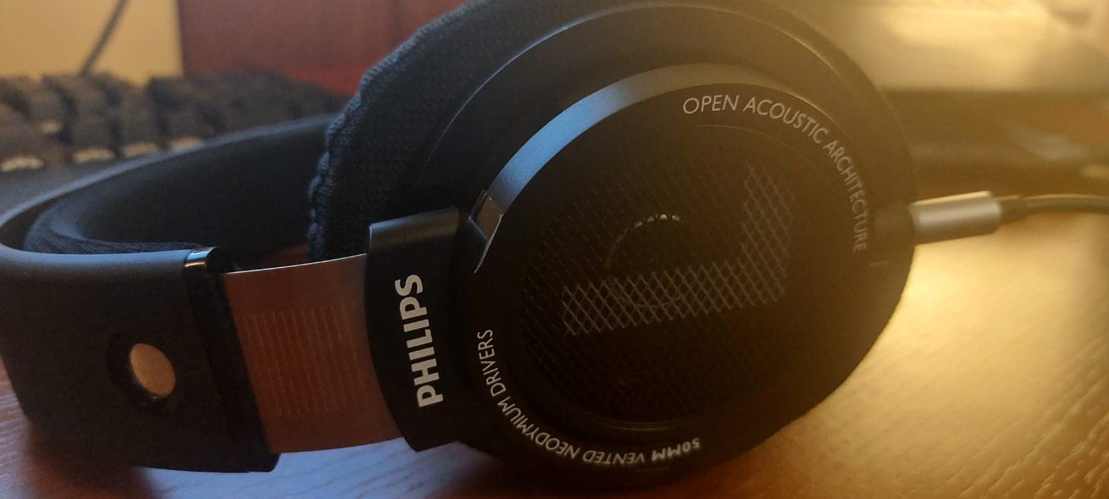 Philips Audio SHP9500 HiFi Precision Stereo Over-Ear Headphones (Black) customer photo 1