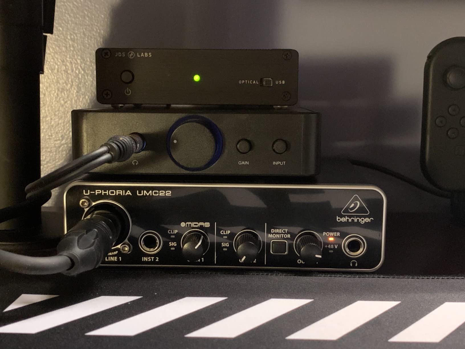Behringer UMC22 Audiophile 2x2, 48 kHz USB Audio Interface with Midas Mic Preamplifier | For Recording Microphones and Instruments customer photo 2