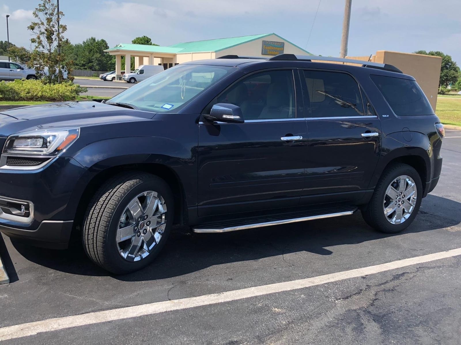 TAC Running Boards Fit 2007-2017 Chevy Traverse (Exclude Denali) | 2007-2016 GMC Acadia (Excluding Denali) | 2007-2010 Saturn Outlook | 2007-2009 Buick Enclave SUV Aluminum Black Side Steps 2 Pcs customer photo 1