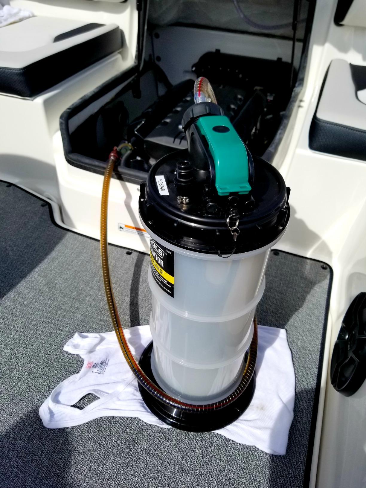 OEMTOOLS 24389 Manual Fluid Extractor Pump, 5.3L Oil Extractor, 5-Foot Hose customer photo 2