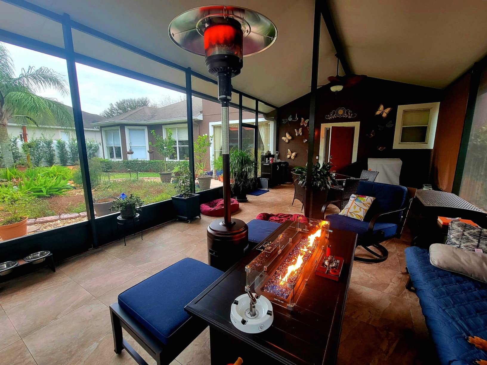 Amazon Basics 46,000 BTU Portable Outdoor Propane Patio Heater with Wheels, Commercial & Residential, Easy to Use, with Water Tank, Havana Bronze, 32.1 x 32.1 x 91.3 inches customer photo 2