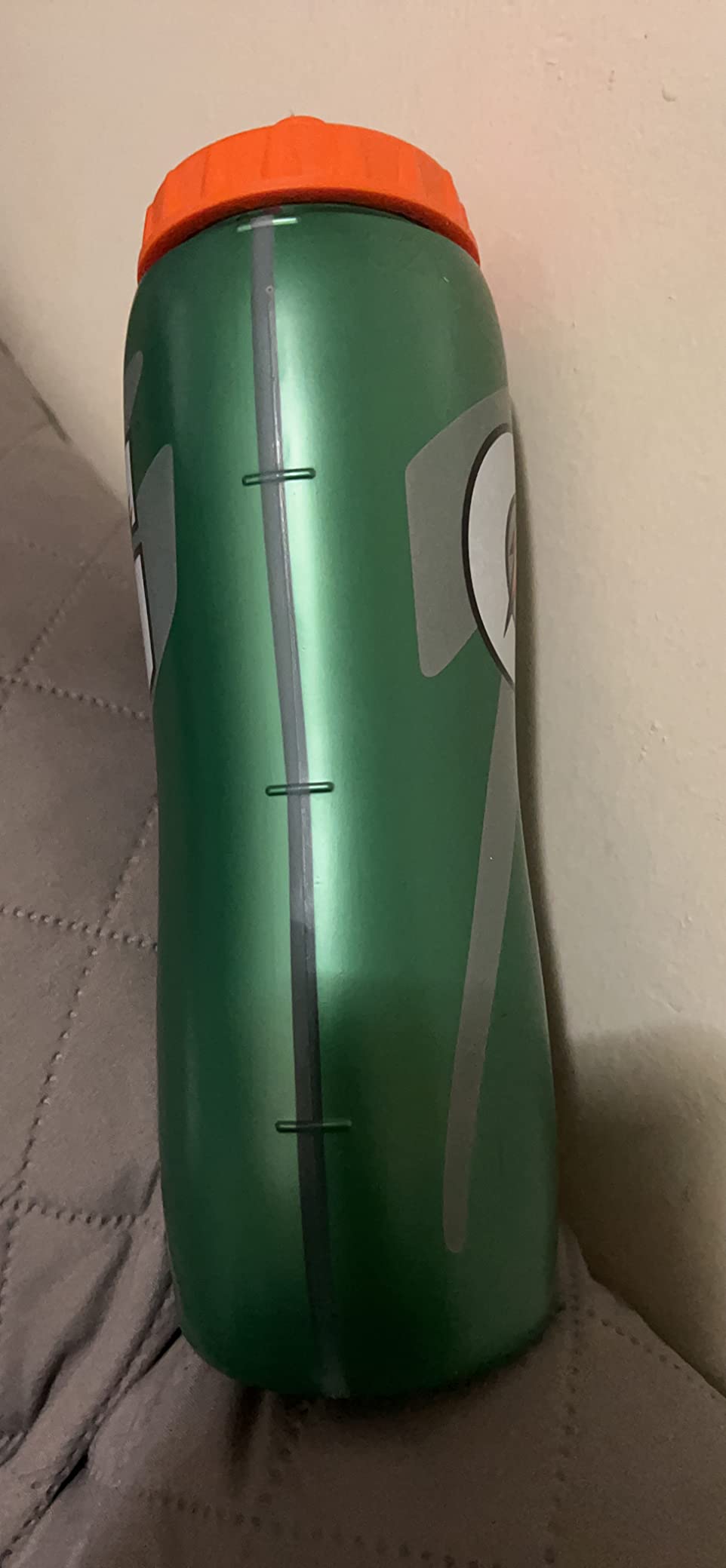 Gatorade 32 Oz Squeeze Water Sports Bottle - Pack of 2 - New Easy Grip Design customer photo 2