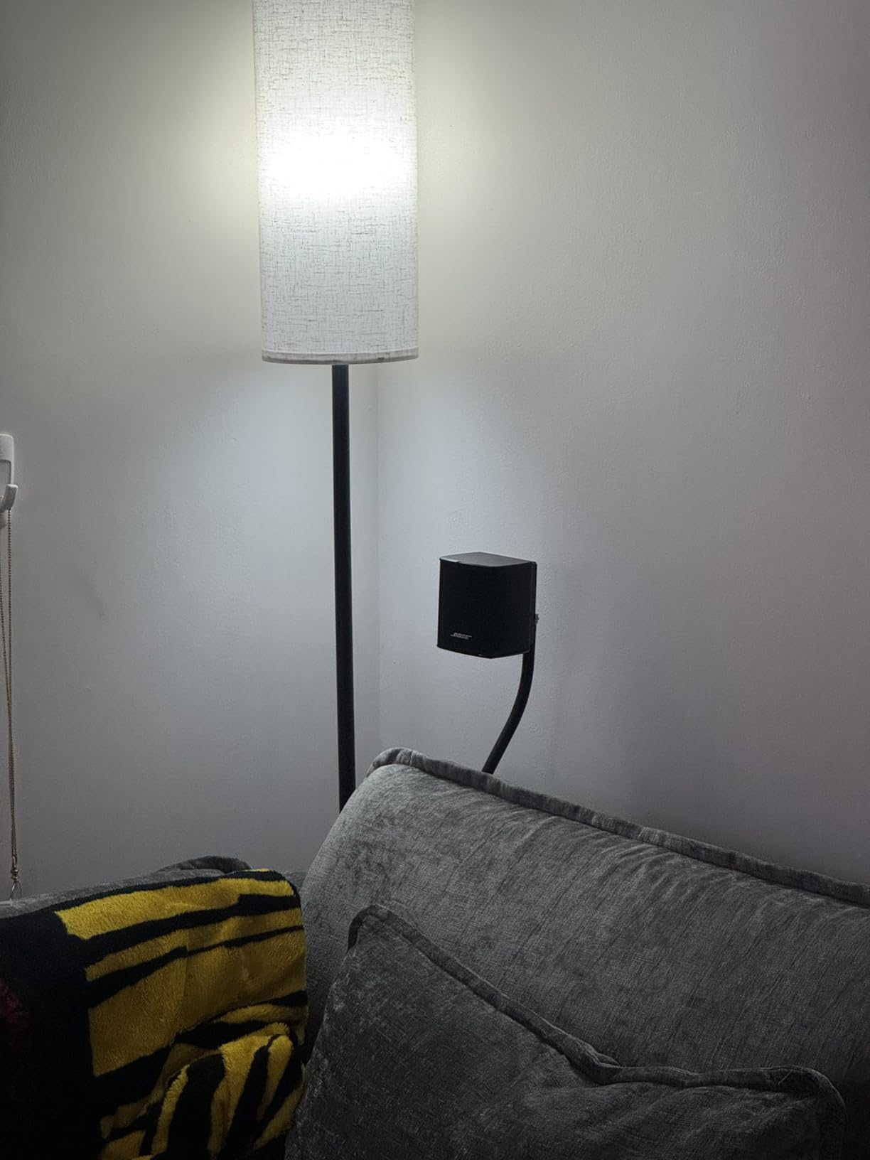 Bose UFS-20 Series II Universal Floor Stands customer photo 1