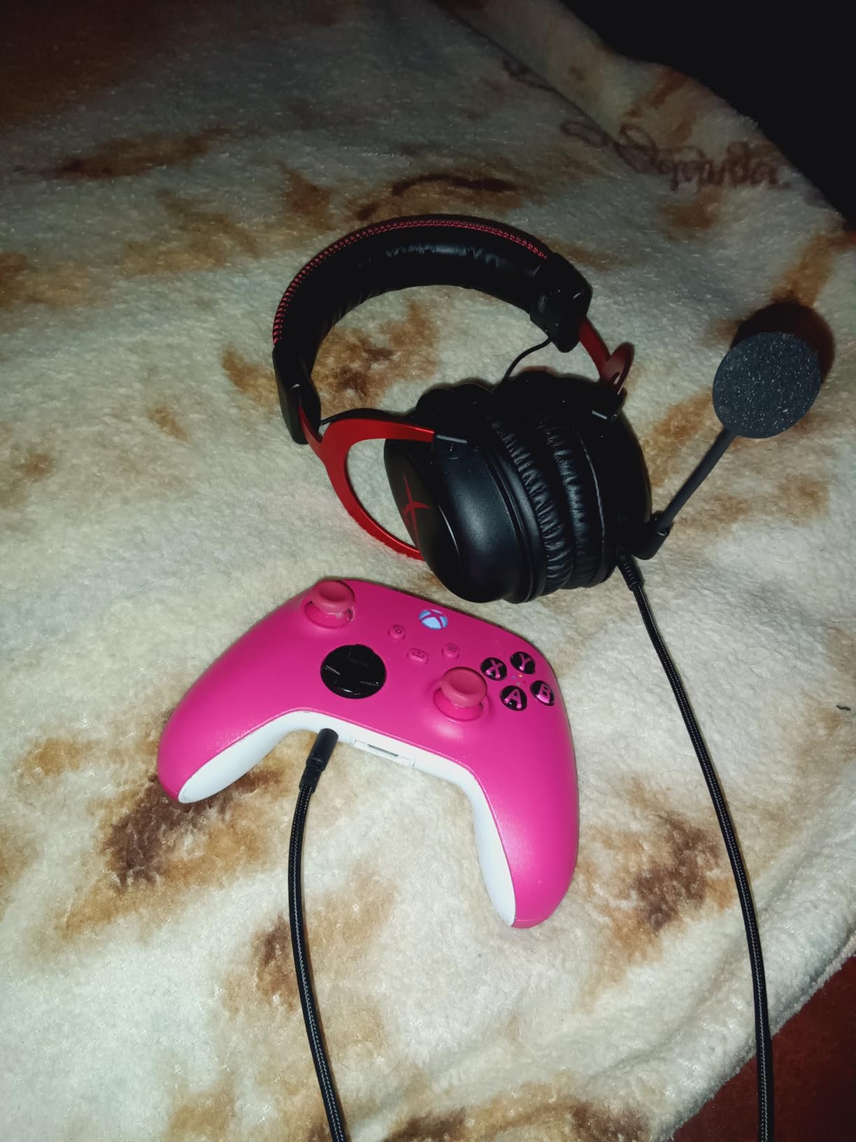 HyperX Cloud II Gaming Headset - 7.1 Surround Sound - Memory Foam Ear Pads - Durable Aluminum Frame - Multi Platform Headset - Works with PC, PS4, PS4 PRO, Xbox One, Xbox One S - Red (KHX-HSCP-RD) customer photo 2