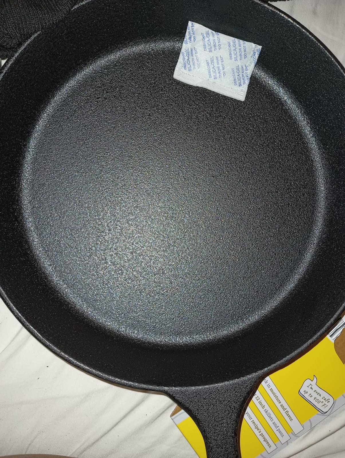 Utopia Kitchen Cast Iron Skillet 12 Inch Pre-Seasoned PFAS-Free Black | Chef Pan, Even Heat Distribution, Stovetop, Oven, Campfire and Grill Safe, Large Skillet, Indoor Outdoor Use customer photo 1