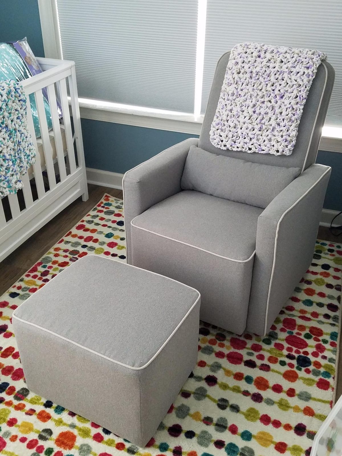 daVinci Olive 360° Swivel Glider Chair w/ Storage Ottoman - Water & Stain Resistant Rocking Glider - GREENGUARD Gold & FSC Certified, Versatile Rocking Chair for Nursery & Living Room, Polyester Cream customer photo 2