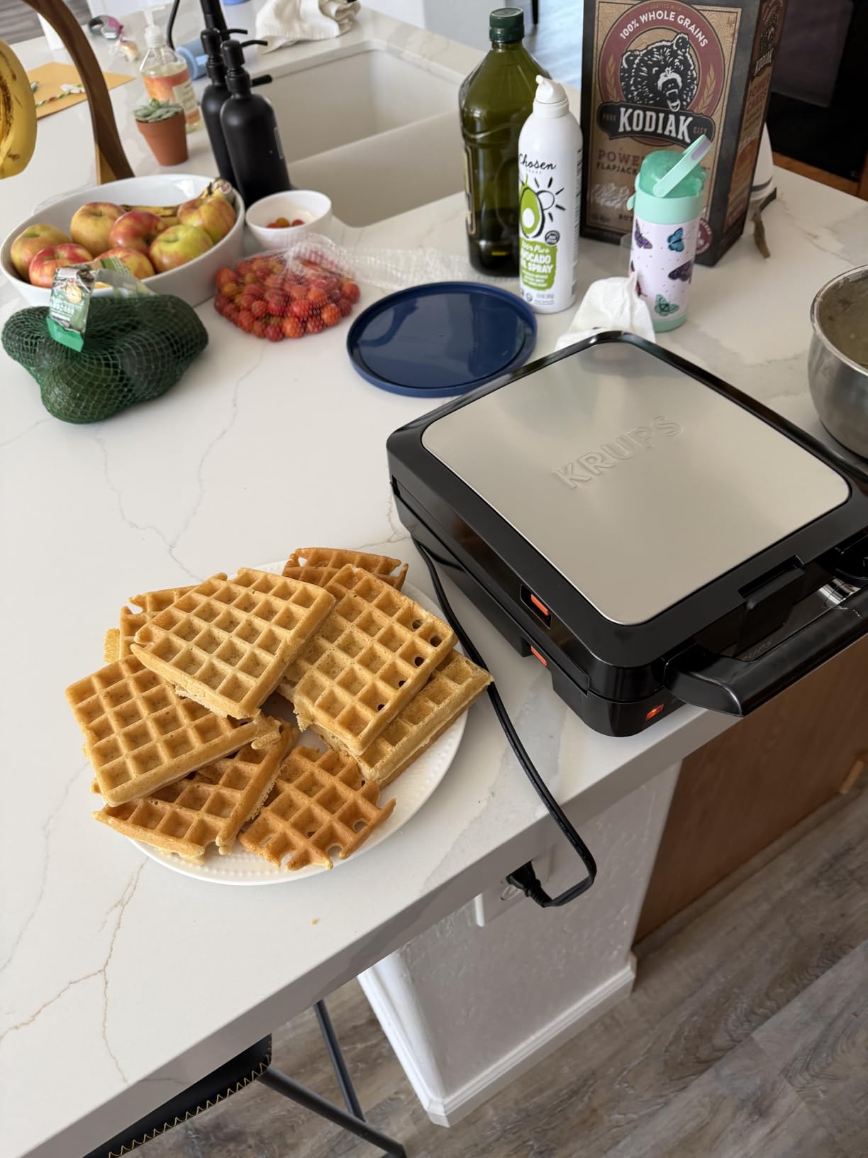 KRUPS 4-Slice Belgian Waffle Maker: Stainless Steel, 5 Browning Levels, Audible Ready Beep, Removable Plates, 1200W, Silver/Black, Large Waffle Maker Family Size, Great for Family Breakfasts customer photo 2