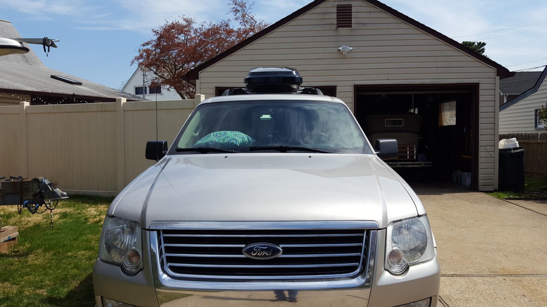 INNO BRA240BK Ridge Cargo Box - 8 Cubic FT (Gloss Black) customer photo 1