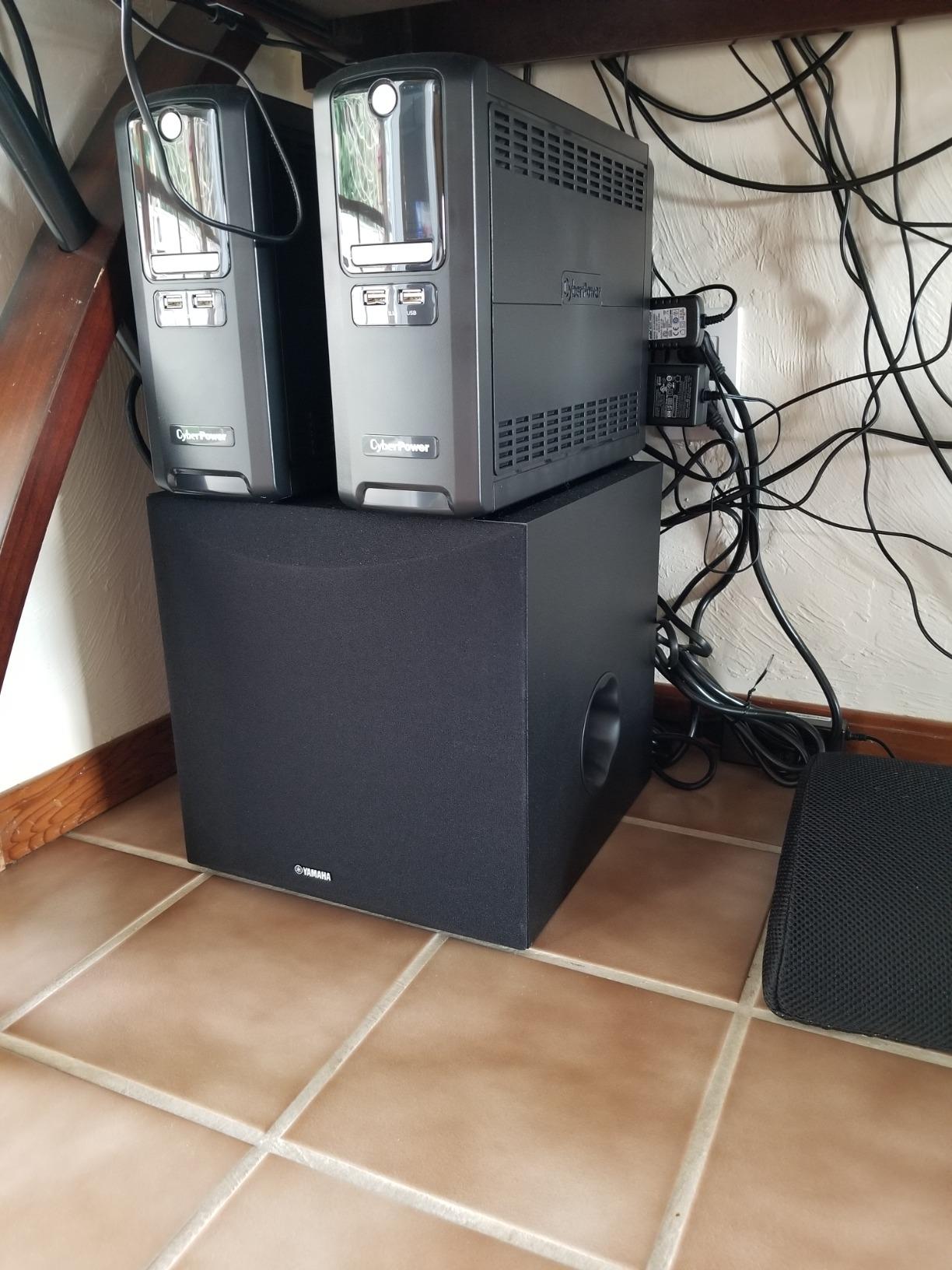 YAMAHA 8