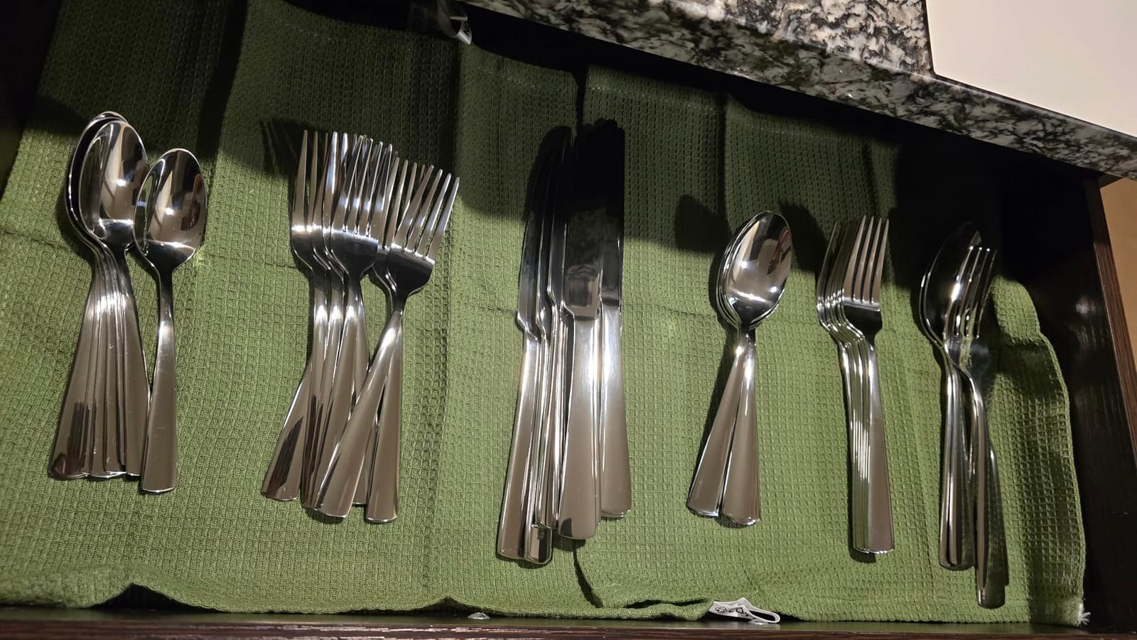 Silverware Set for 8, 45 Piece Stainless Steel Kitchen Utensils Cutlery Set customer photo 2