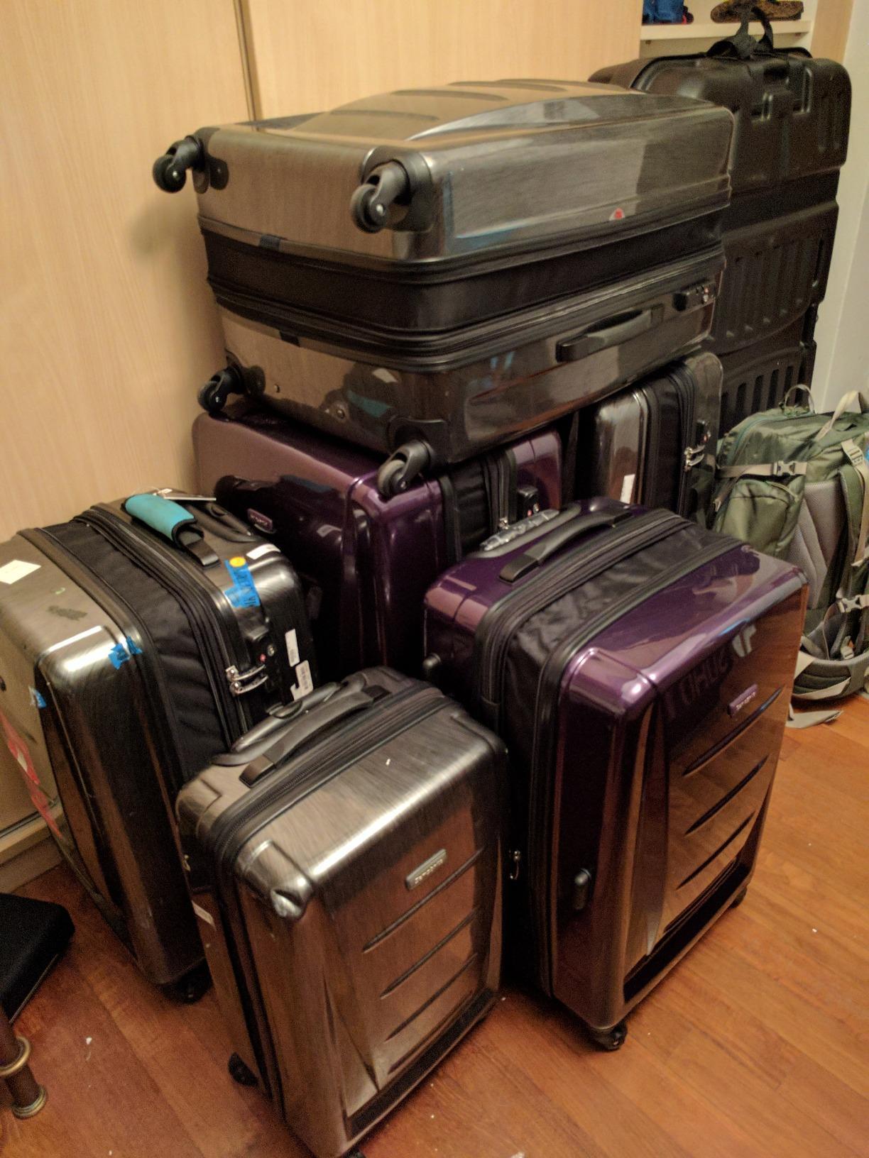 Samsonite Winfield 2 Hardside Expandable Luggage with Spinner Wheels, Brushed Anthracite, Checked-Large 28-Inch customer photo 2