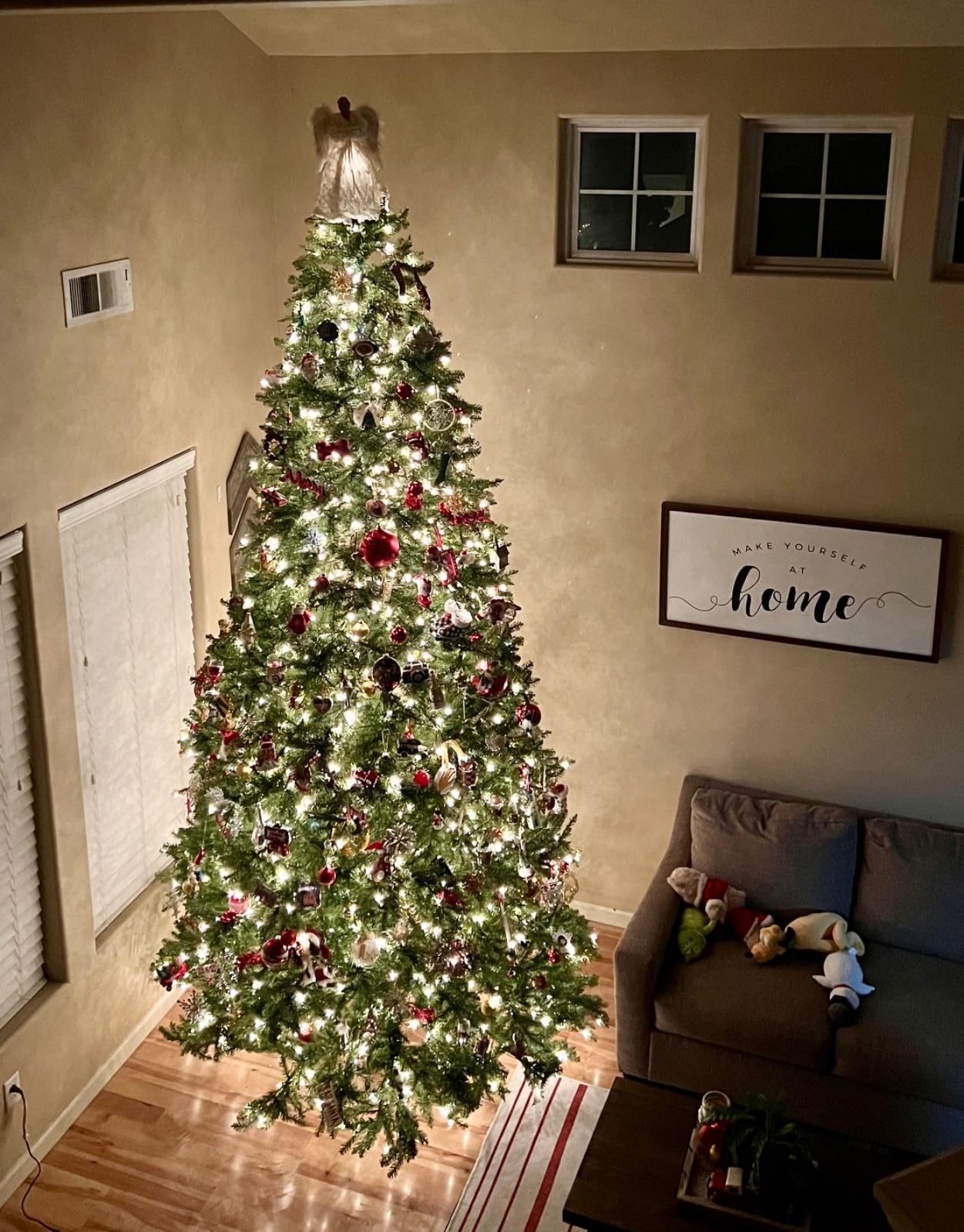National Tree Company 6ft Pre-Lit Dunhill Fir Artificial Christmas Tree customer photo 1