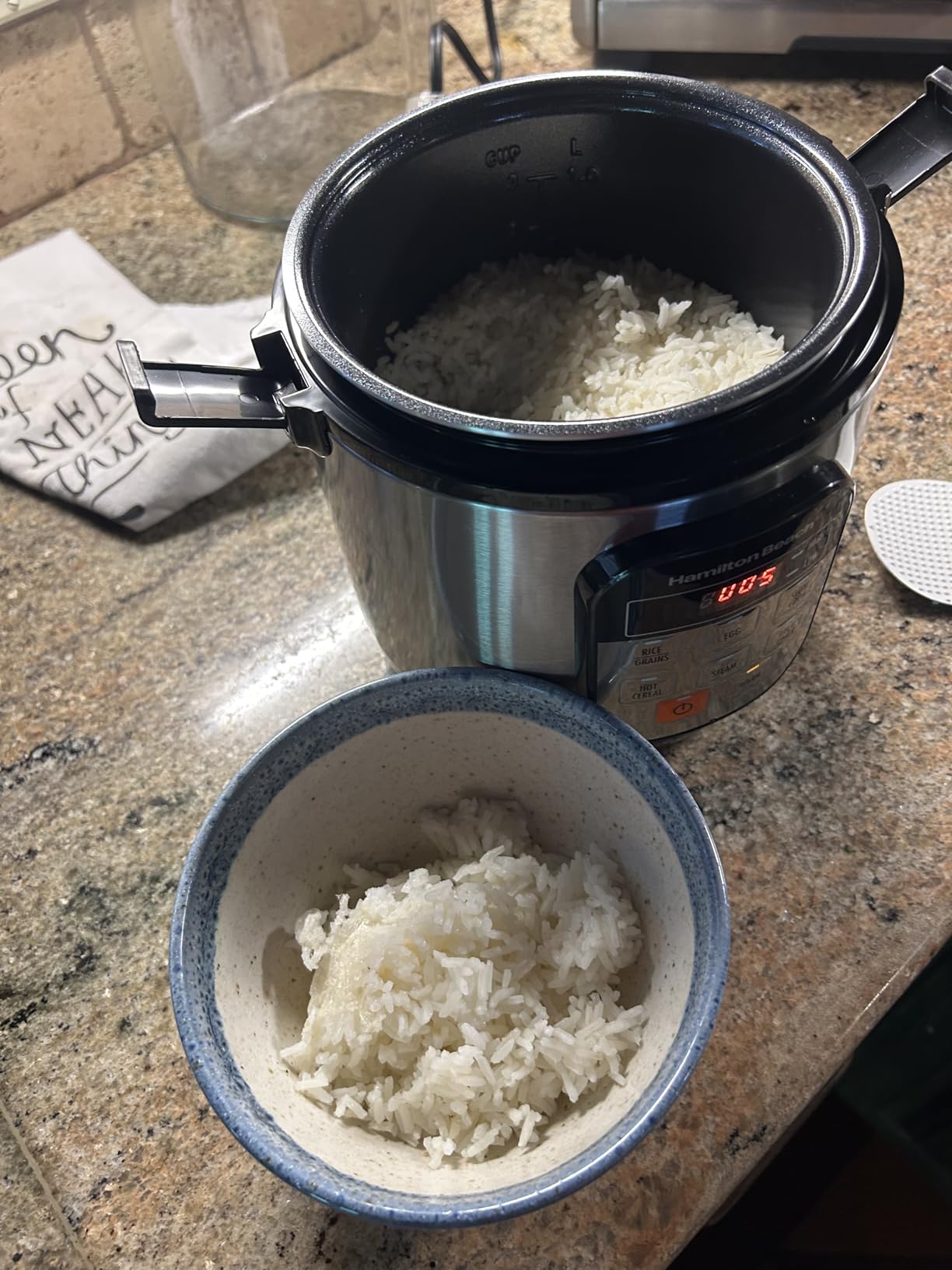 Hamilton Beach Digital Programmable Rice Cooker & Food Steamer, 8 Cups Cooked (4 Uncooked), With Steam & Rinse Basket, Stainless Steel (37518) customer photo 2