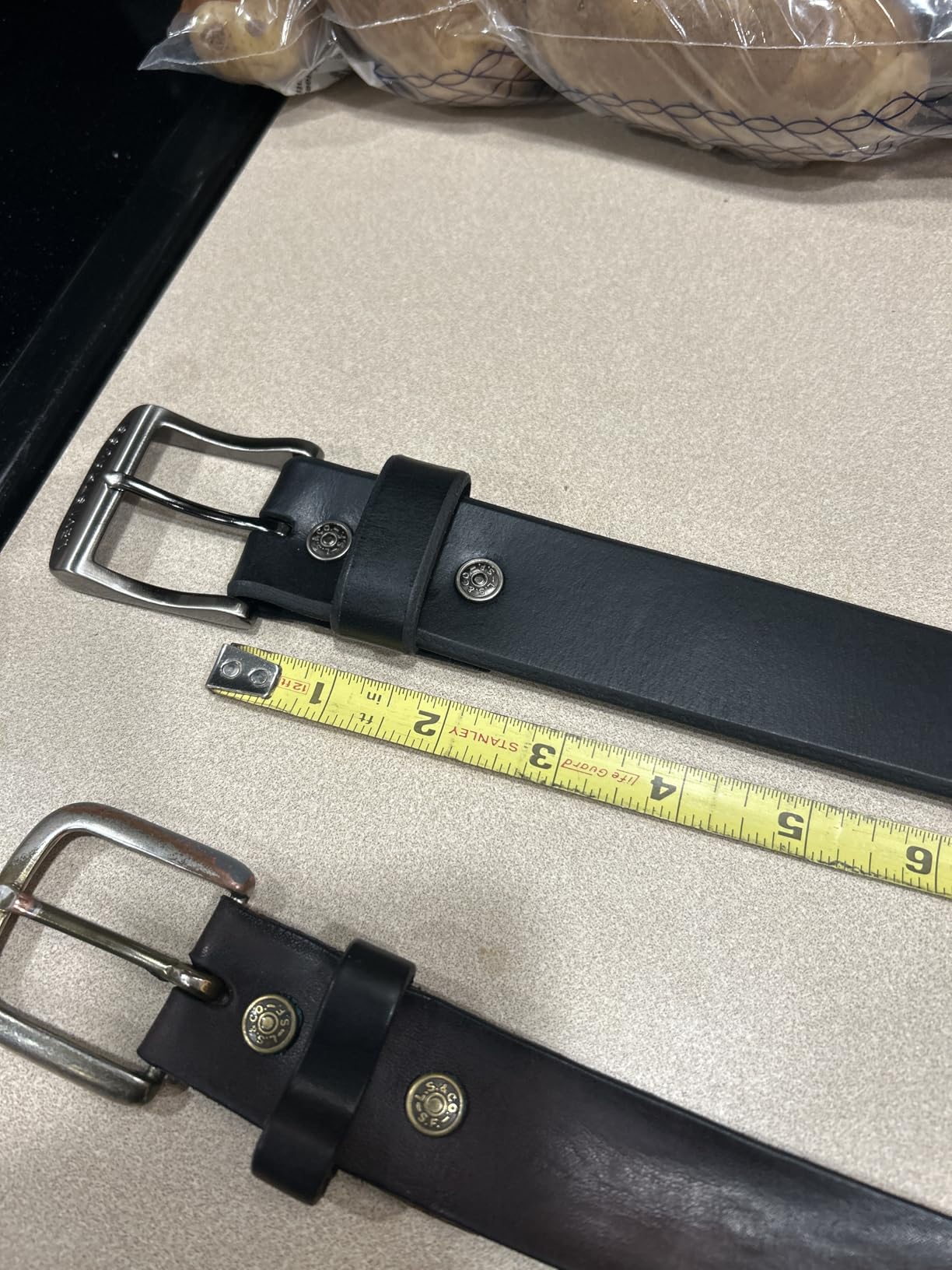 Levi’s Men’s Casual Leather Belt, Classic Strap for Jeans & Everyday Wear customer photo 1