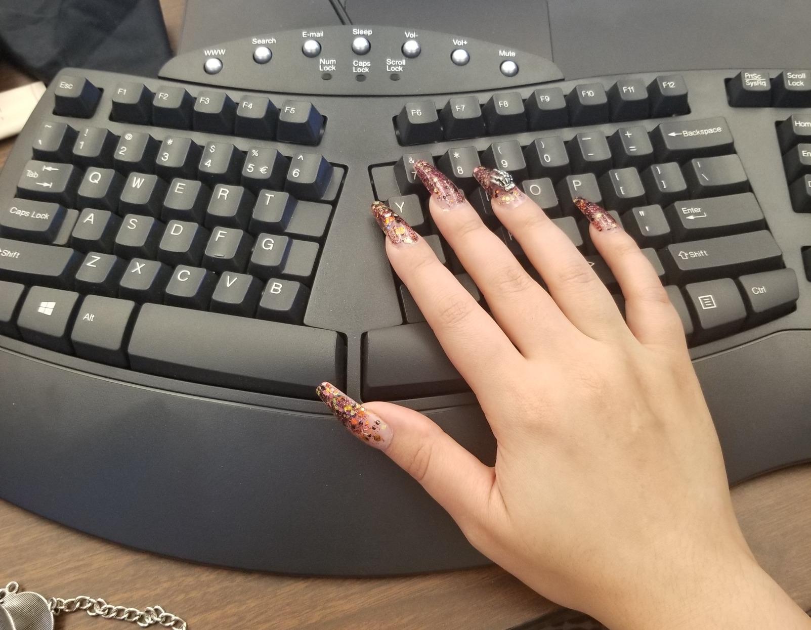 Perixx PERIBOARD-512B Wired Ergonomic Keyboard - Split Keyboard, Wrist Rest, Natural Typing - Wired USB Connectivity - US English - Black customer photo 2