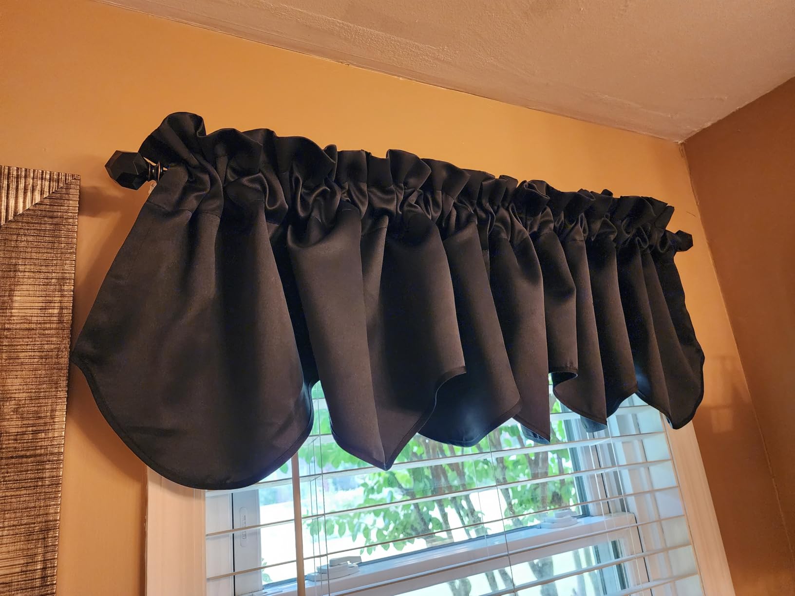 H.VERSAILTEX 2 Panels Blackout Curtain Valances for Kitchen Windows/Living Room/Bathroom Privacy Protection Rod Pocket Decoration Scalloped Window Valance Curtains, 52