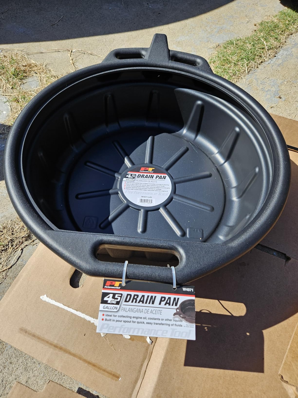 Performance Tool W4071 4.5 Gallon Black Oil Drain Pan customer photo 1