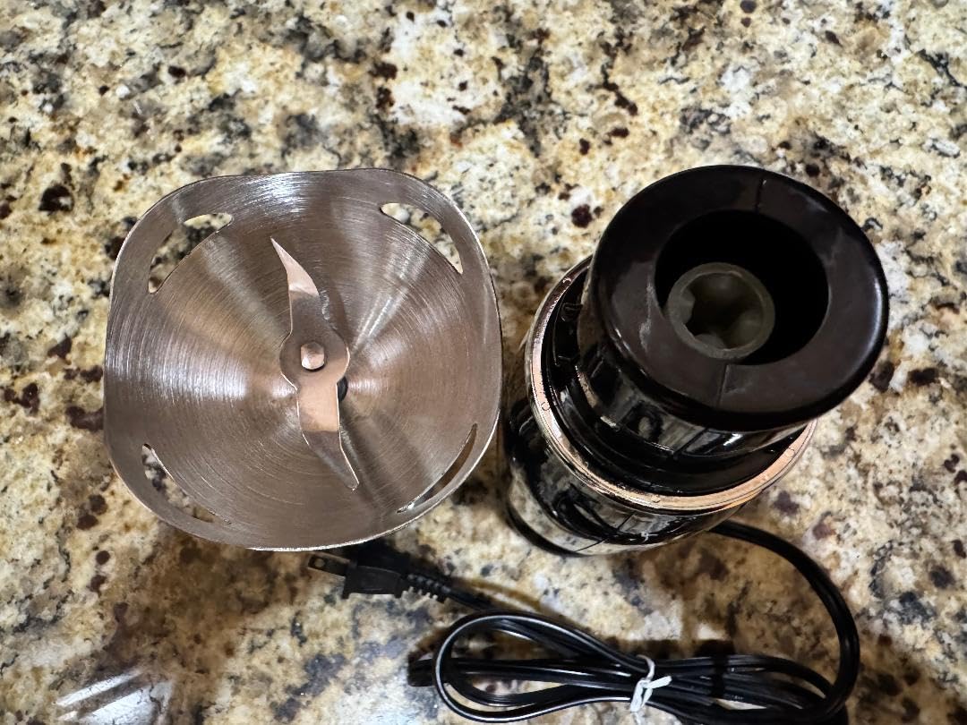 OVENTE Electric Corded Hand Blender, 300W with 2 Mixing Speeds Black HS560B customer photo 1