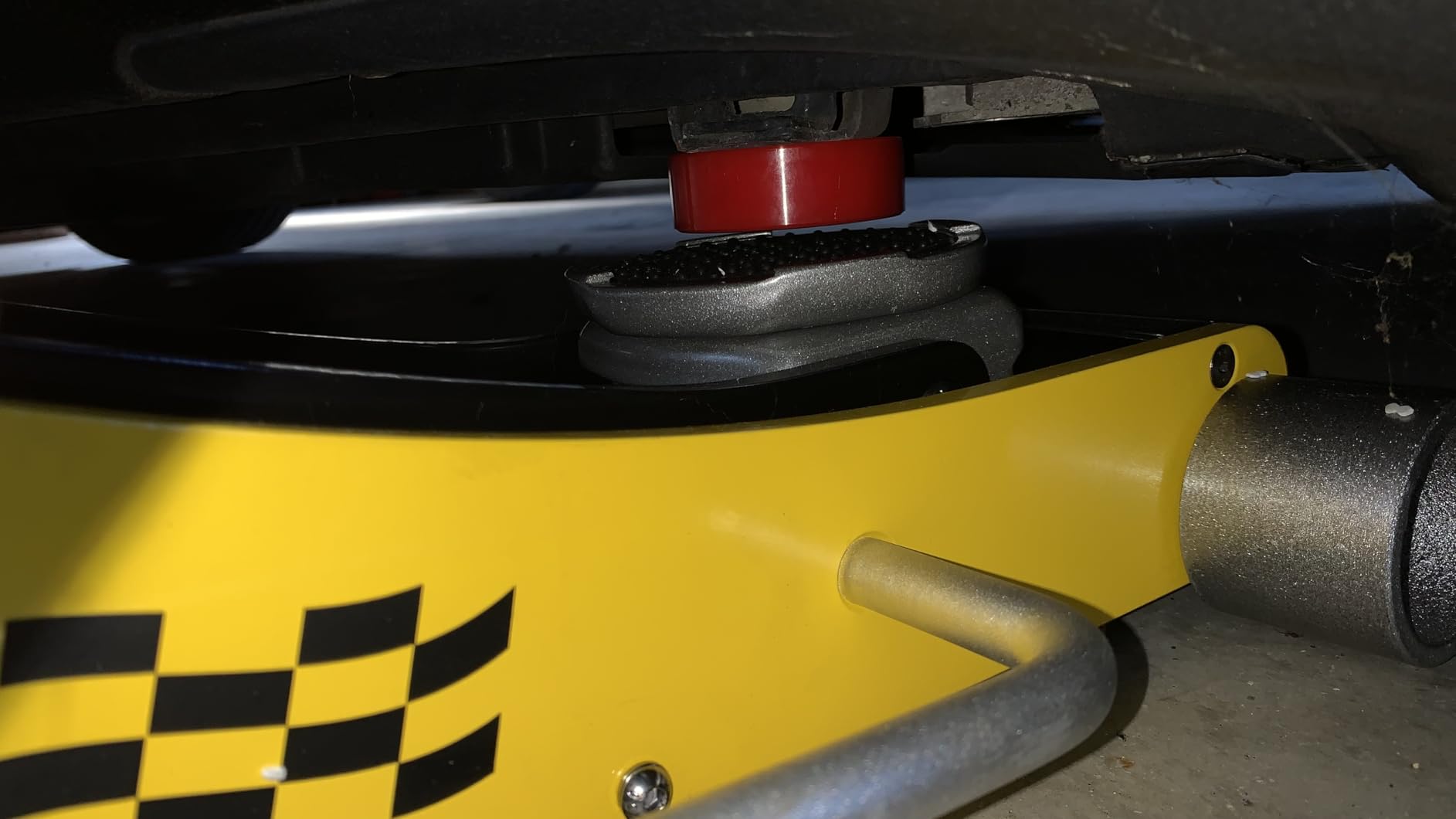 3-Ton Aluminum Floor Jack [6,000 lbs. Capacity] customer photo 1