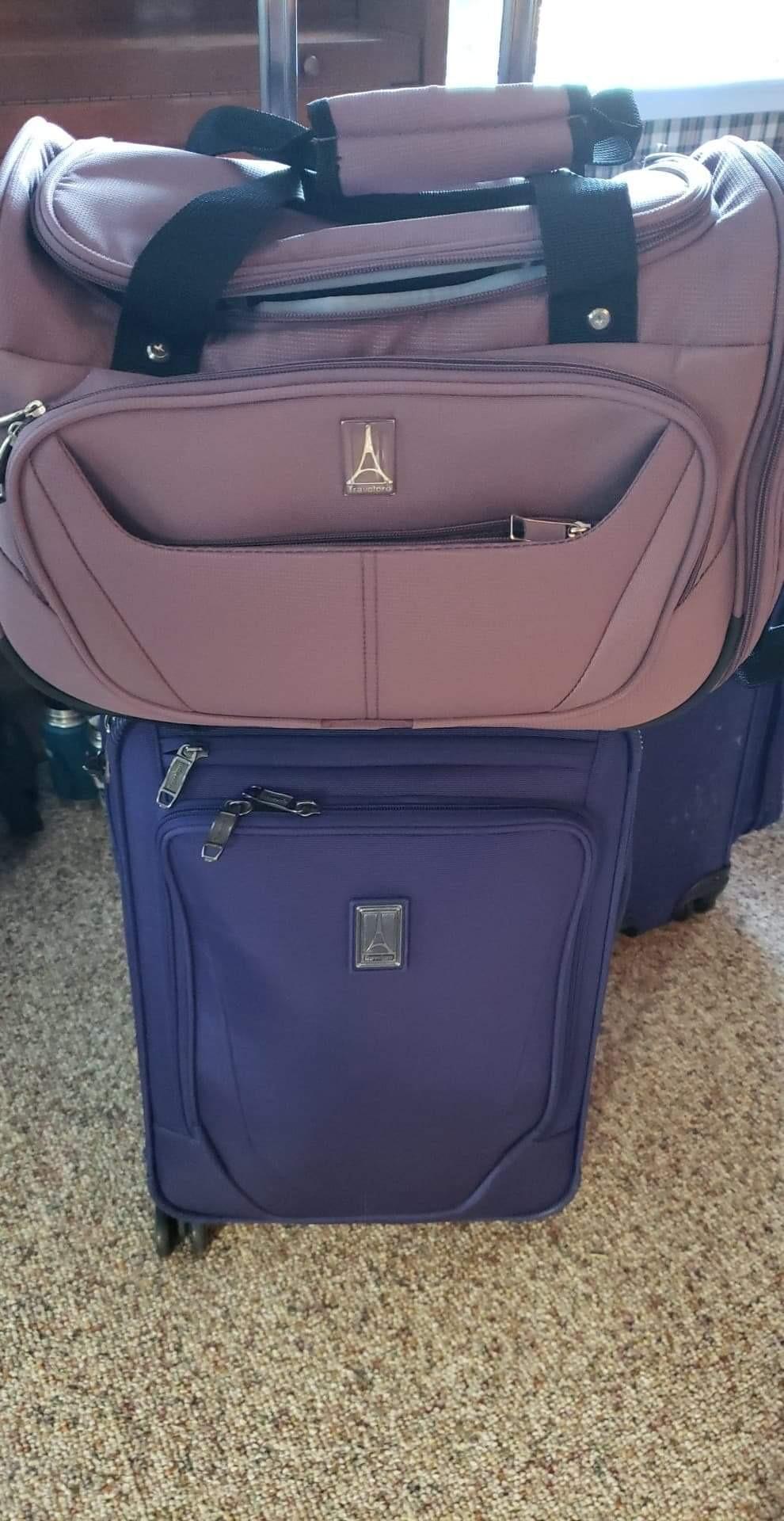 Travelpro Maxlite 5 Softside Lightweight Underseat Carry-On Travel Tote, Overnight Weekender Bag customer photo 2