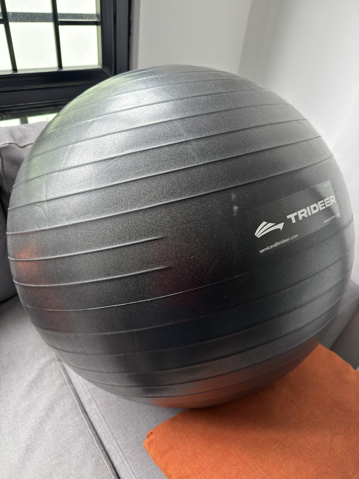 Trideer Yoga Ball for Exercise, Pilates, Core & Balance Training, Stability Ball for Pregnancy & Birthing Prep, Physical Therapy, Daily Stretching, Office Chair for Active Sitting, Quick Pump Included customer photo 2