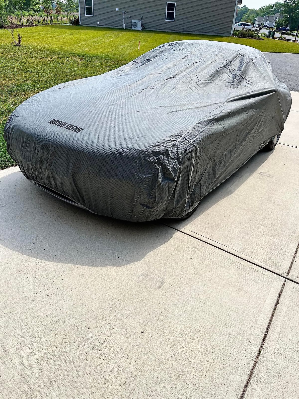 Motor Trend Breathable Lightweight Car Cover, Anti-Moisture Build-Up Water-Resistant Scratch-Resistant Travel-Friendly, Universal Fit for Cars SUVs Trucks Vans All-Weather Outdoor/Indoor, (XXL) 228