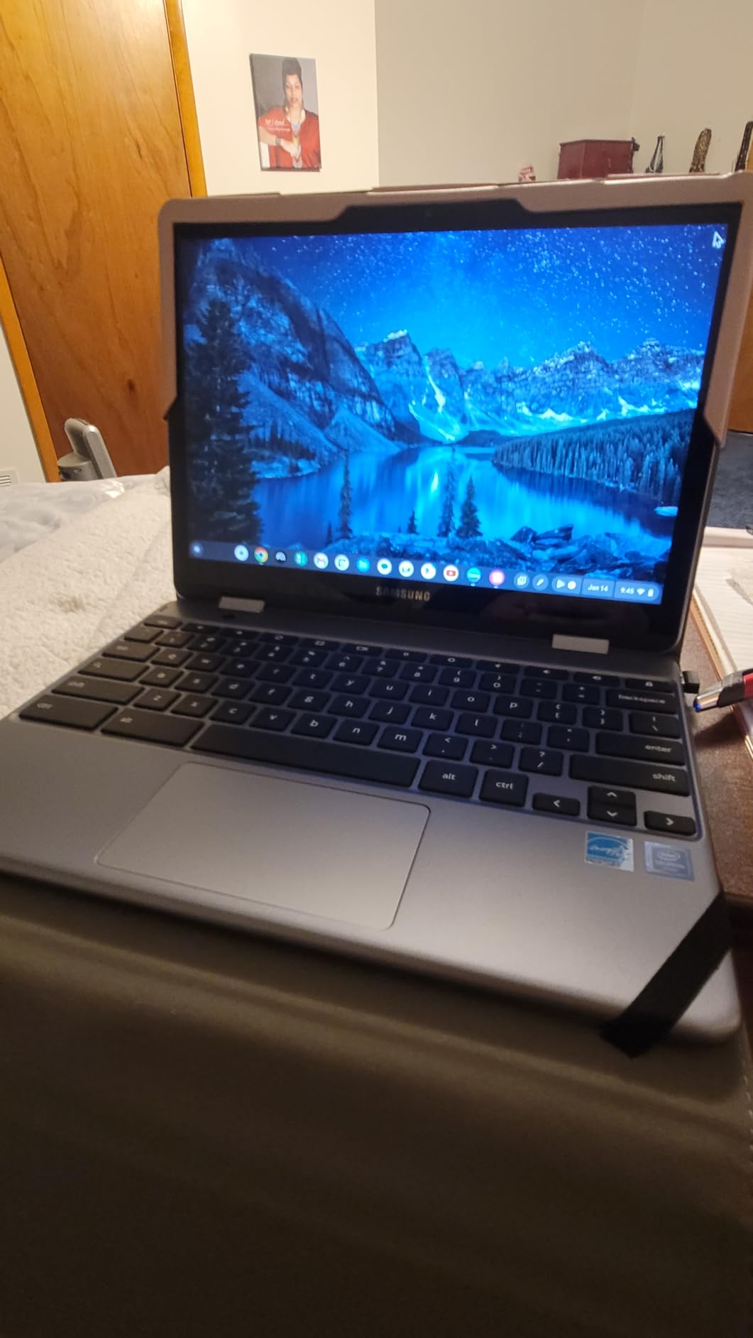 Samsung Chromebook Plus V2 2-in-1 Laptop- 4GB RAM, 64GB eMMC, 13MP Camera, Chrome OS, 12.2