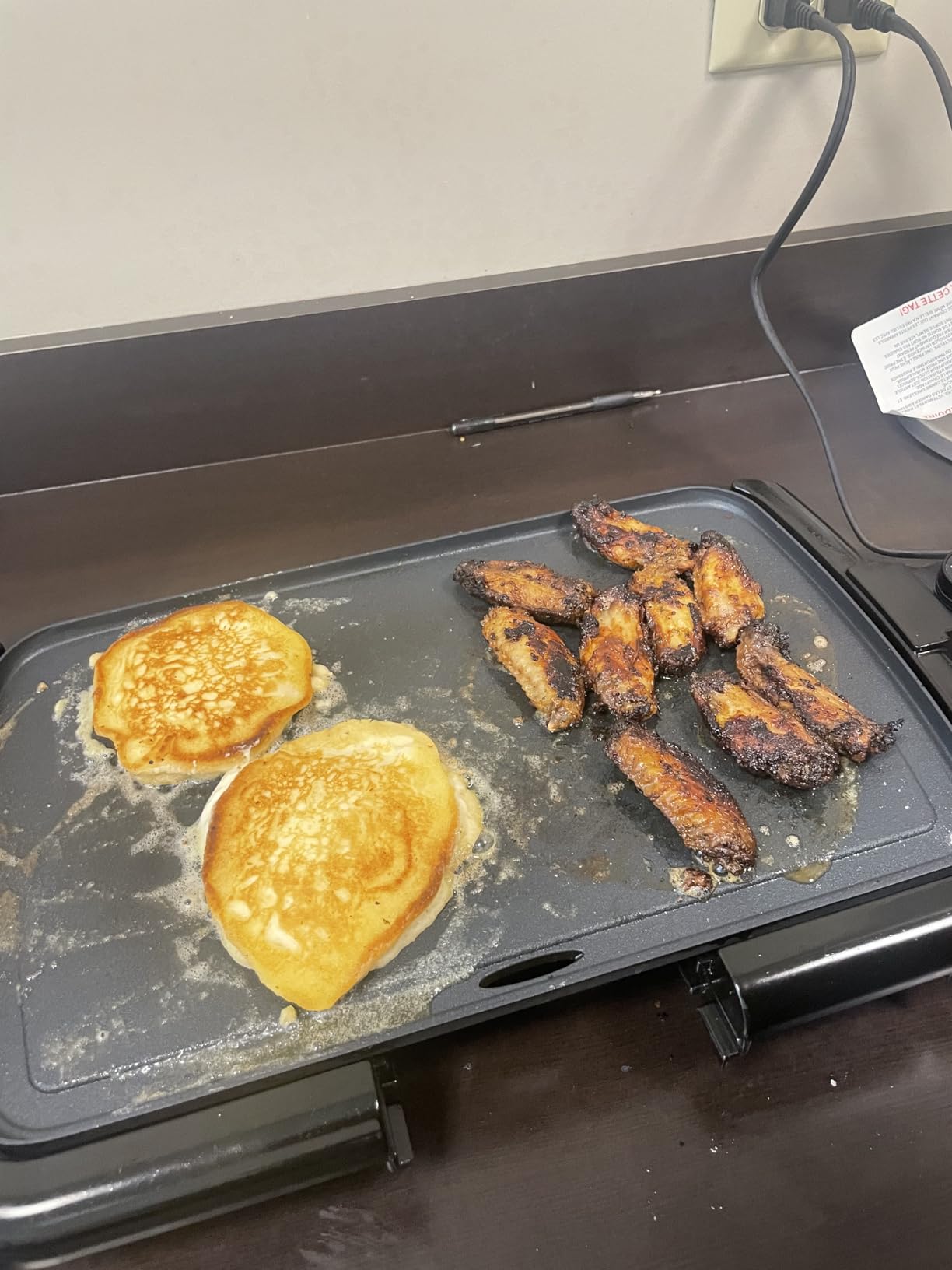 OVENTE Electric Griddle with 16 x 10 Inch Non-Stick Plate, Black GD1610B customer photo 1