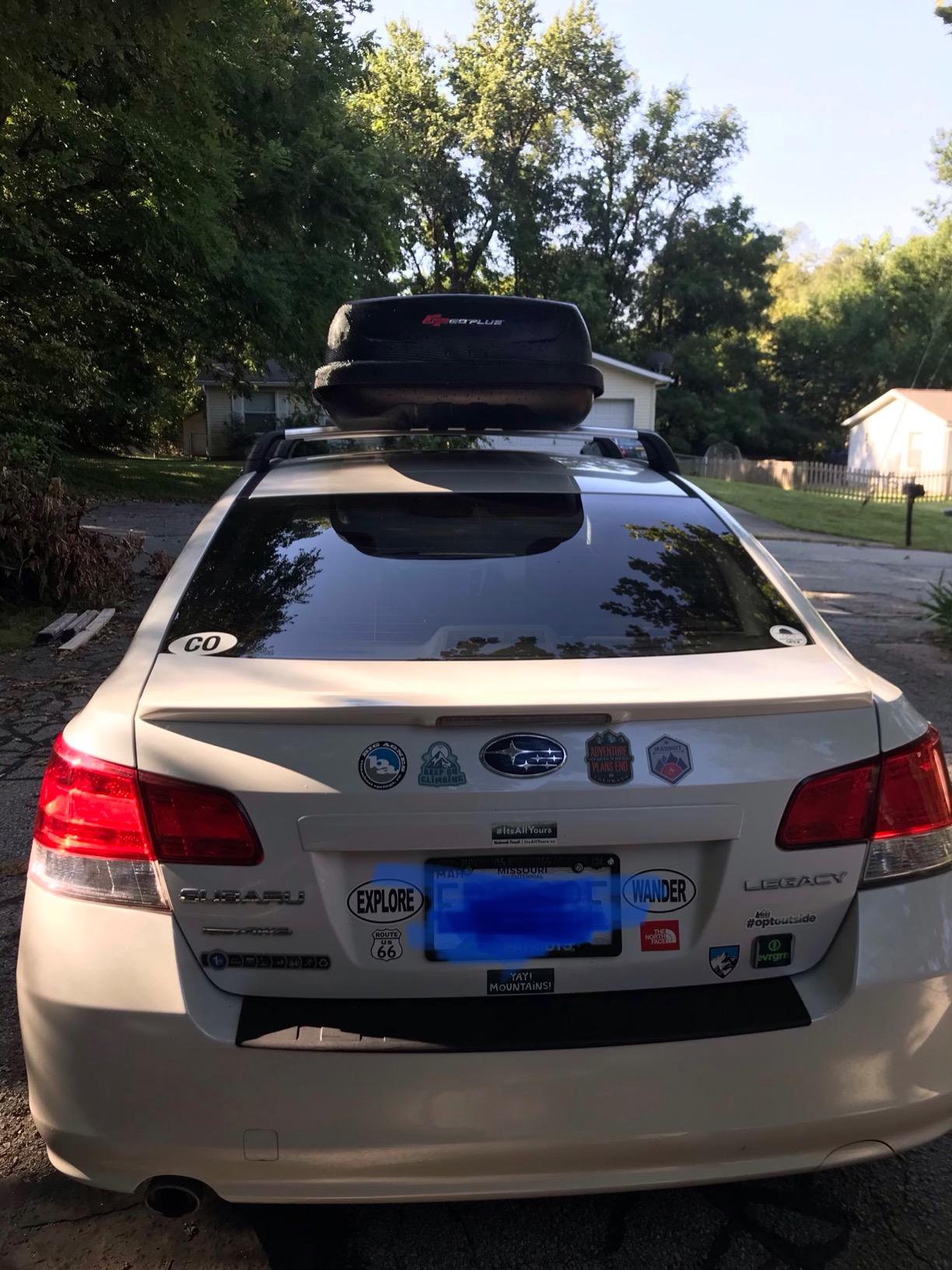 Goplus Rooftop Cargo Carrier Hard Shell, 14 Cubic Feet Waterproof Car Roof Cargo Carrier w/Dual Side Opening, Security Key, 165LBS Capacity, for 17” to 22.8” Wide Crossbar Rack, Vehicle Cargo Box customer photo 1